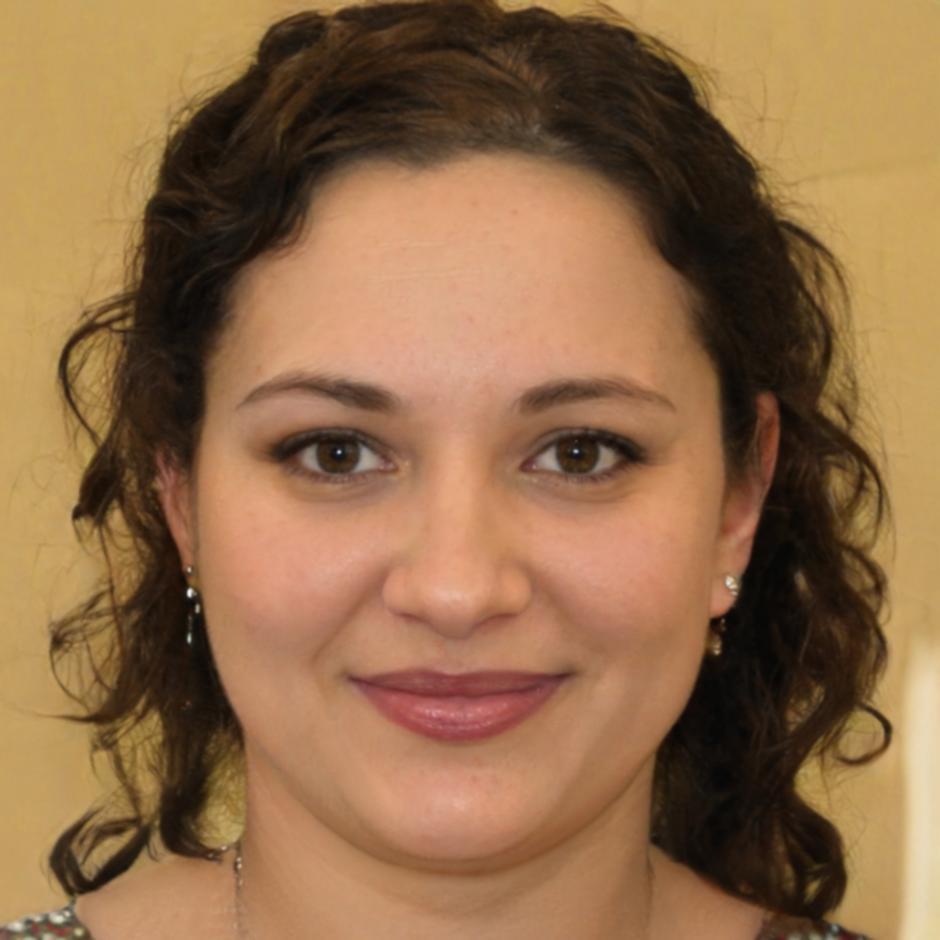 Tamsin Varga